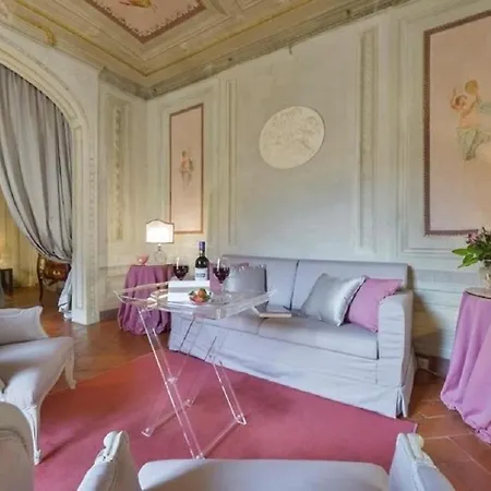 Apartamento Maggio Frescoes By Vacavilla *